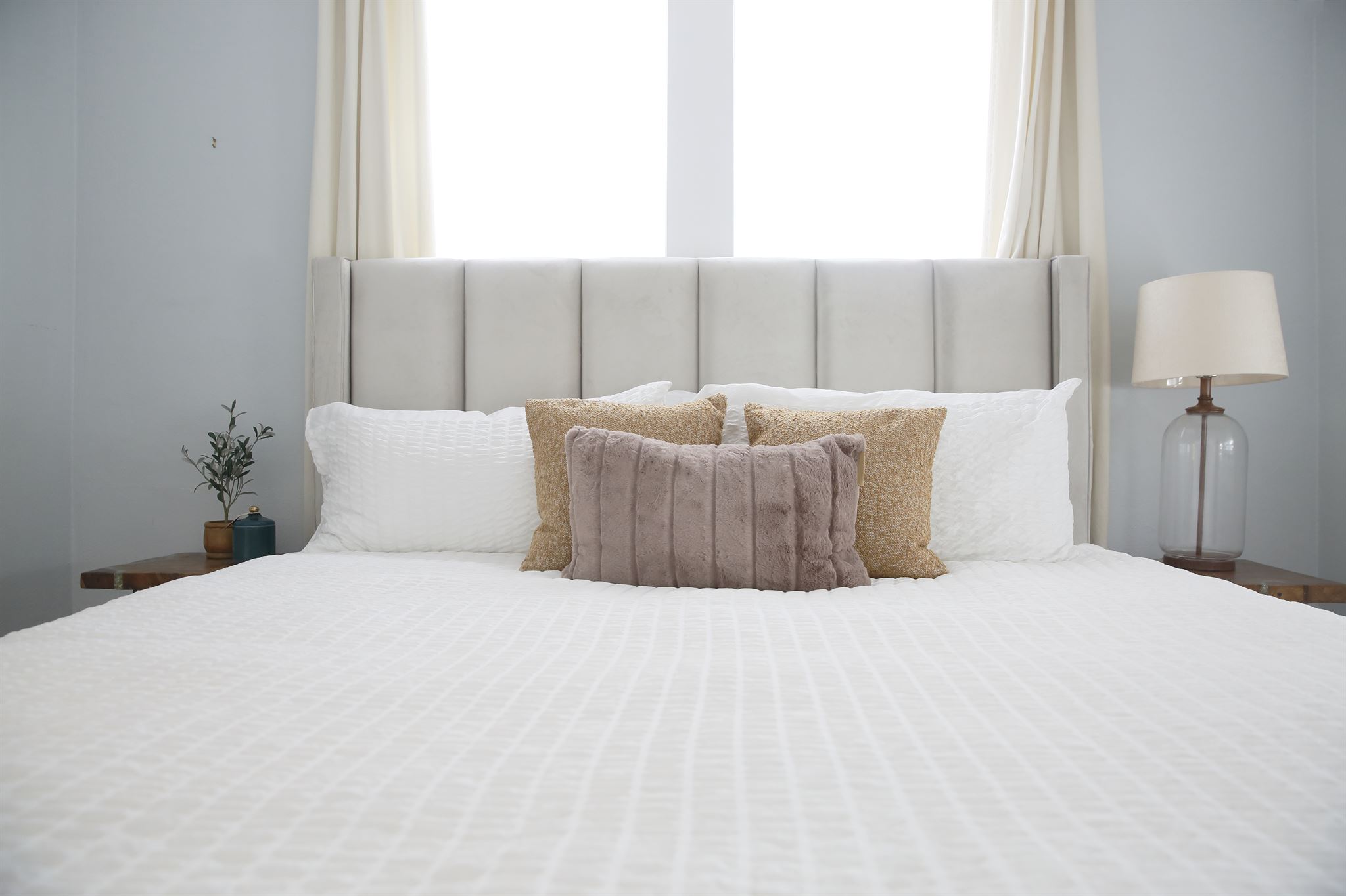 Diseño interior moderno de habitación