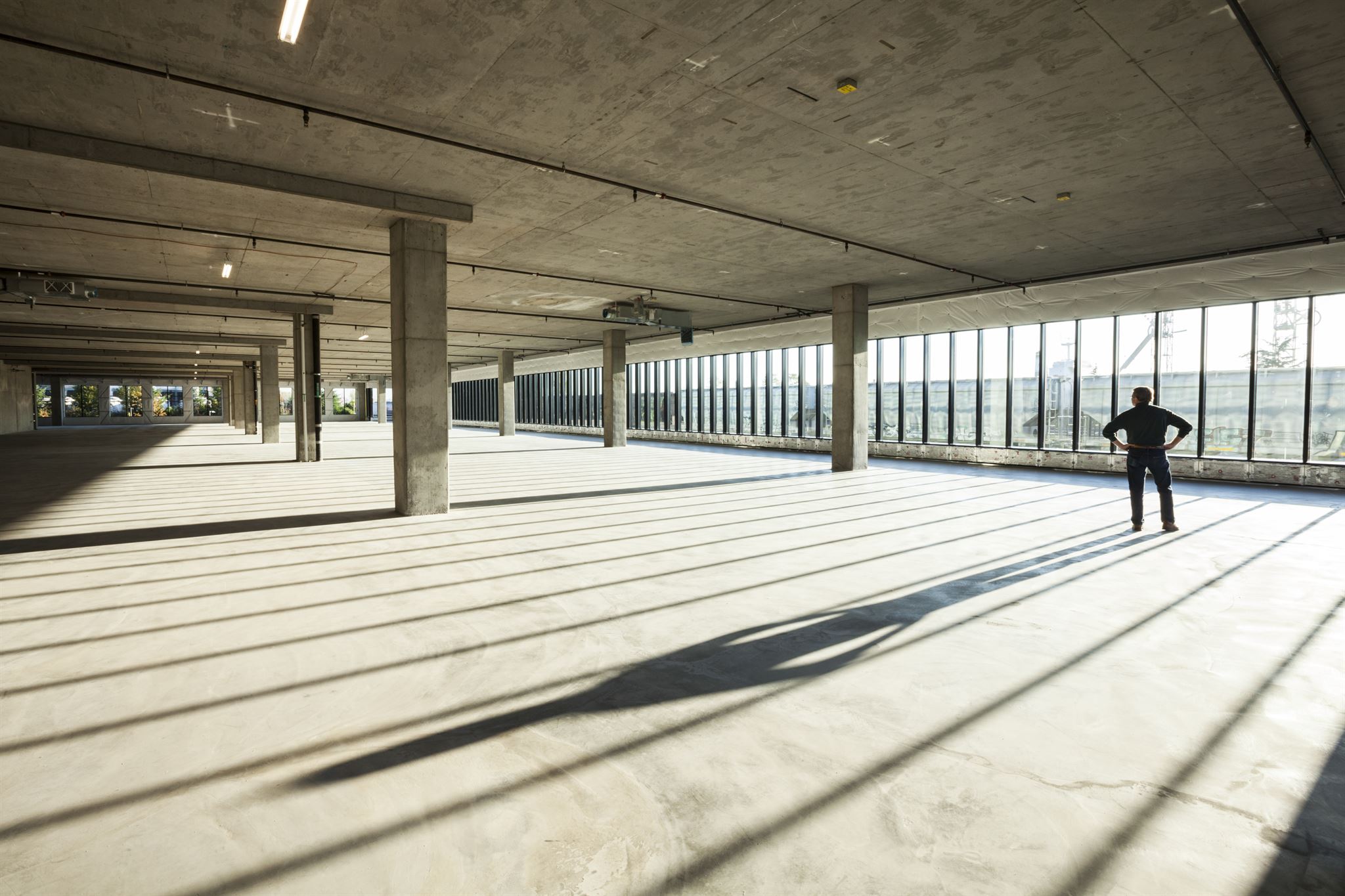 Szerzetesi iskola udvara napfényben